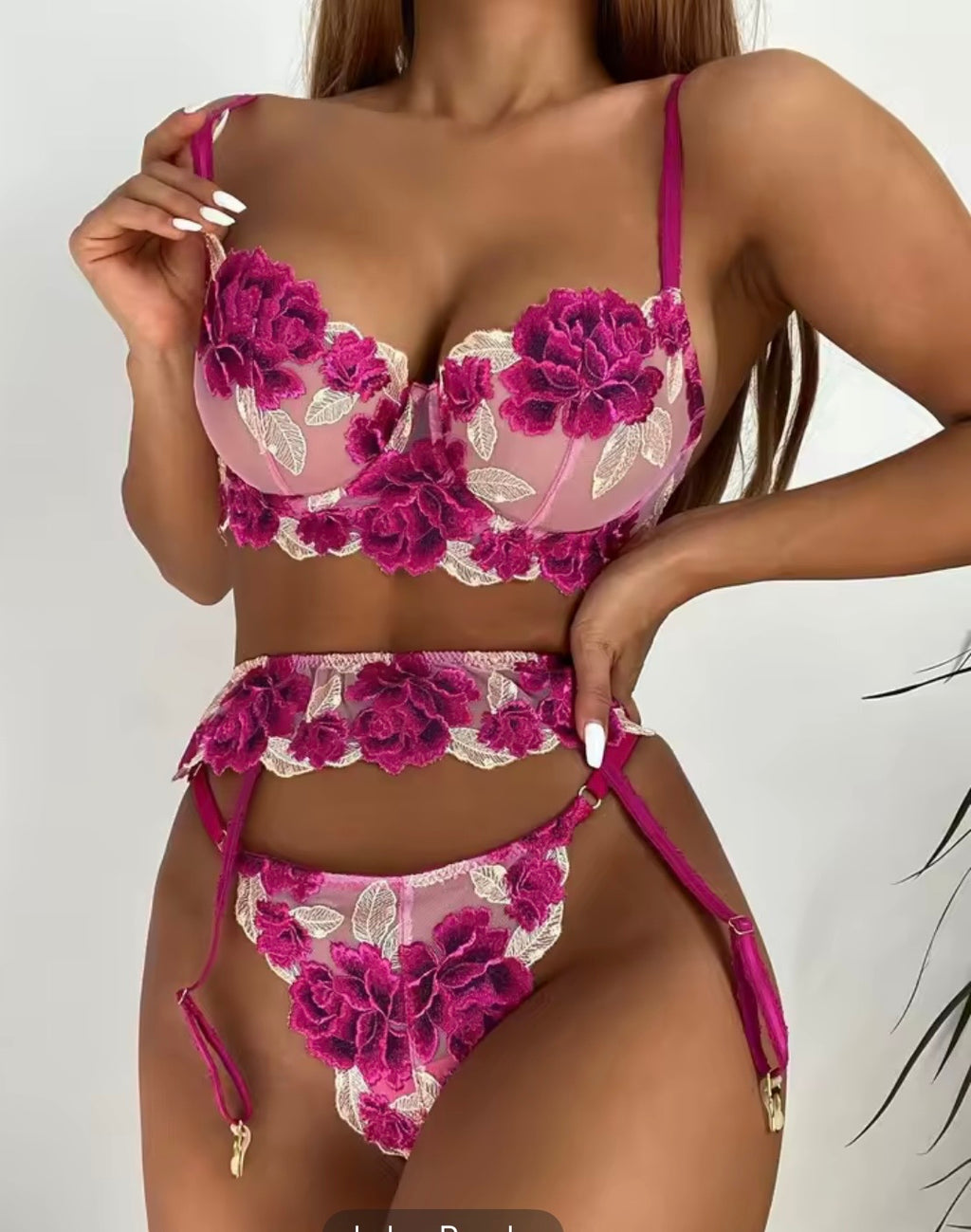 Haftowany komplet bielizny Flowers Pink